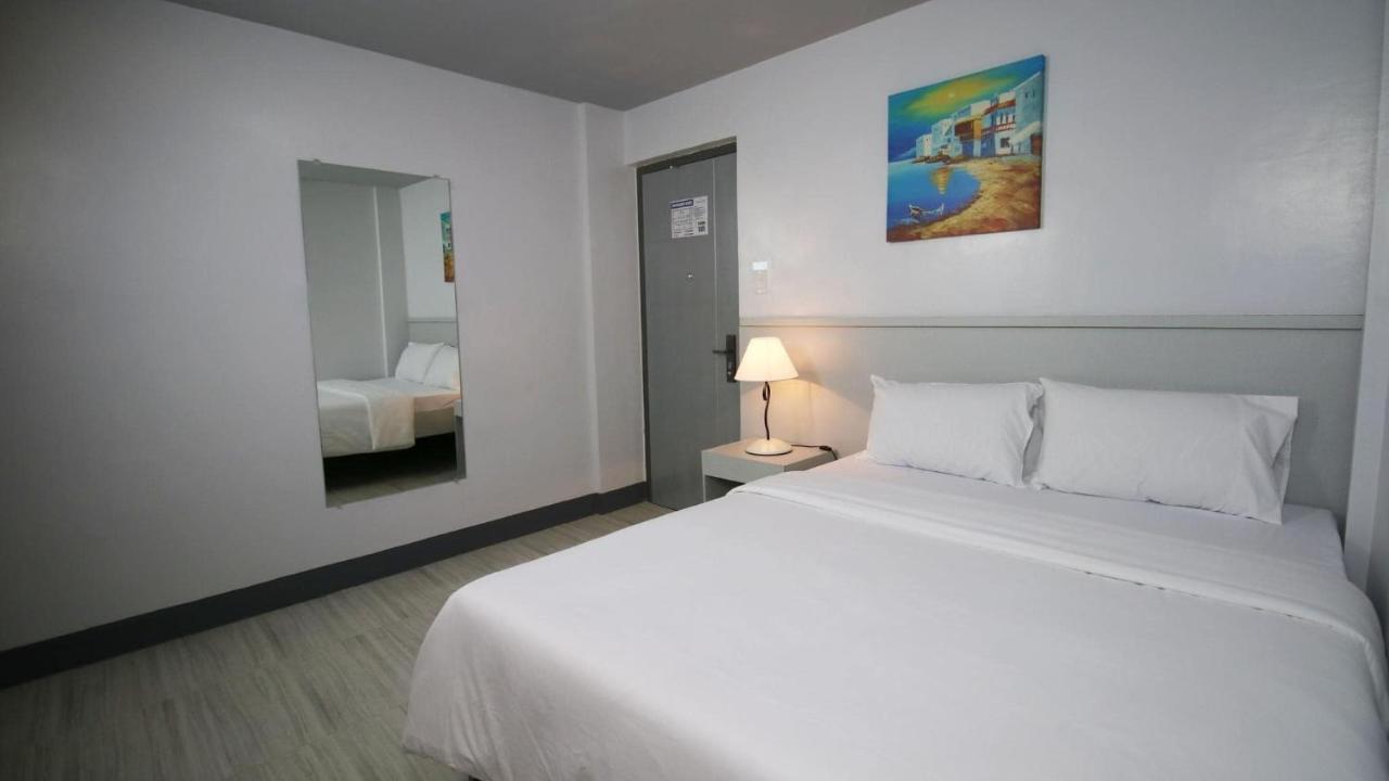 Sands Hotel Nasugbu Ngoại thất bức ảnh