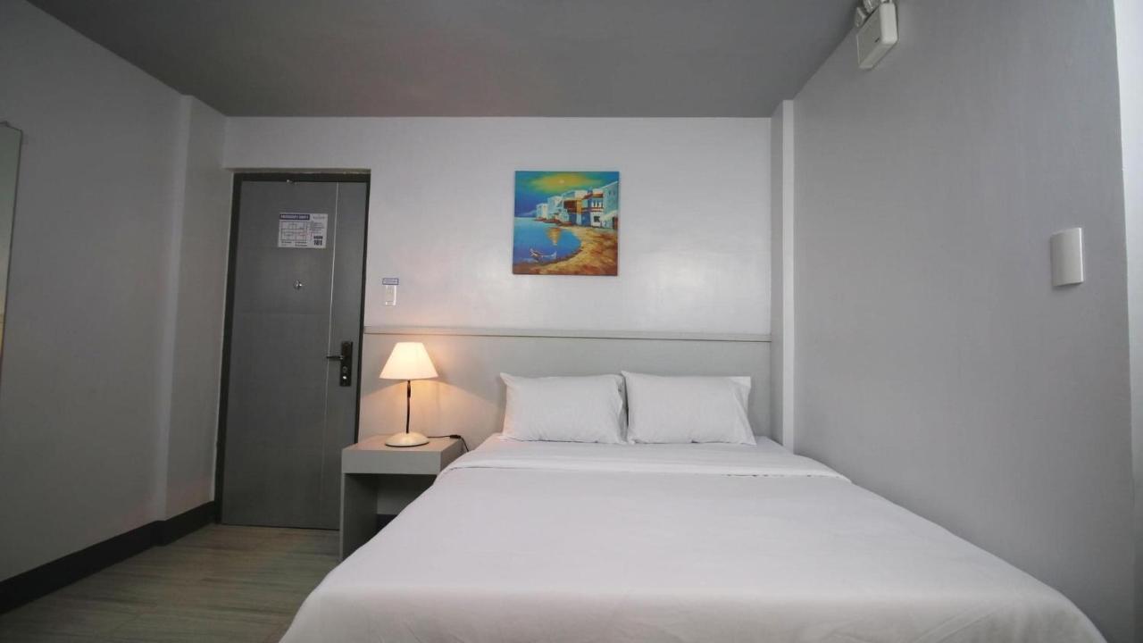 Sands Hotel Nasugbu Ngoại thất bức ảnh