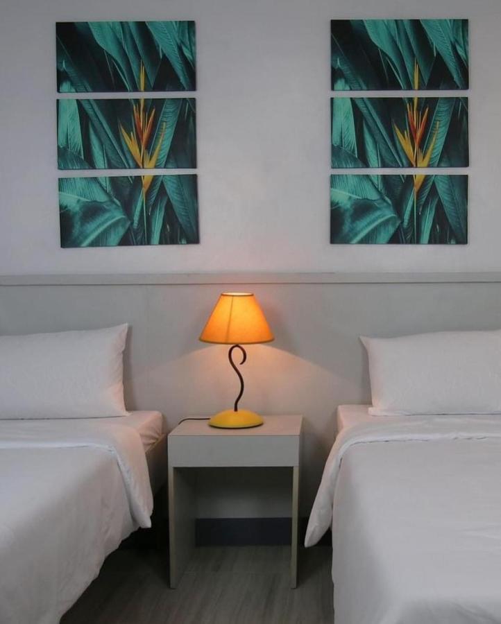 Sands Hotel Nasugbu Ngoại thất bức ảnh