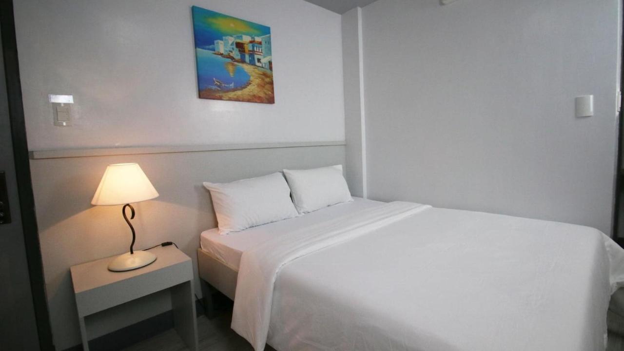 Sands Hotel Nasugbu Ngoại thất bức ảnh