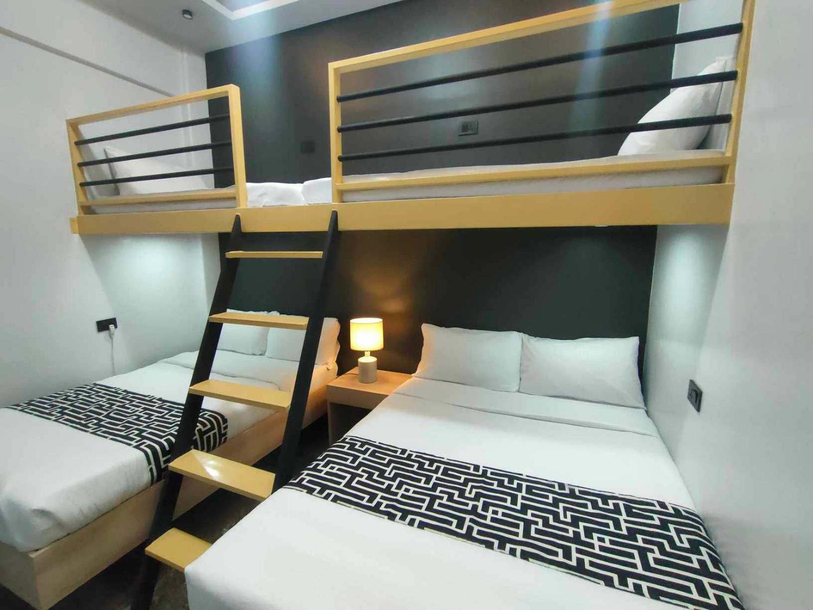 Sands Hotel Nasugbu Ngoại thất bức ảnh