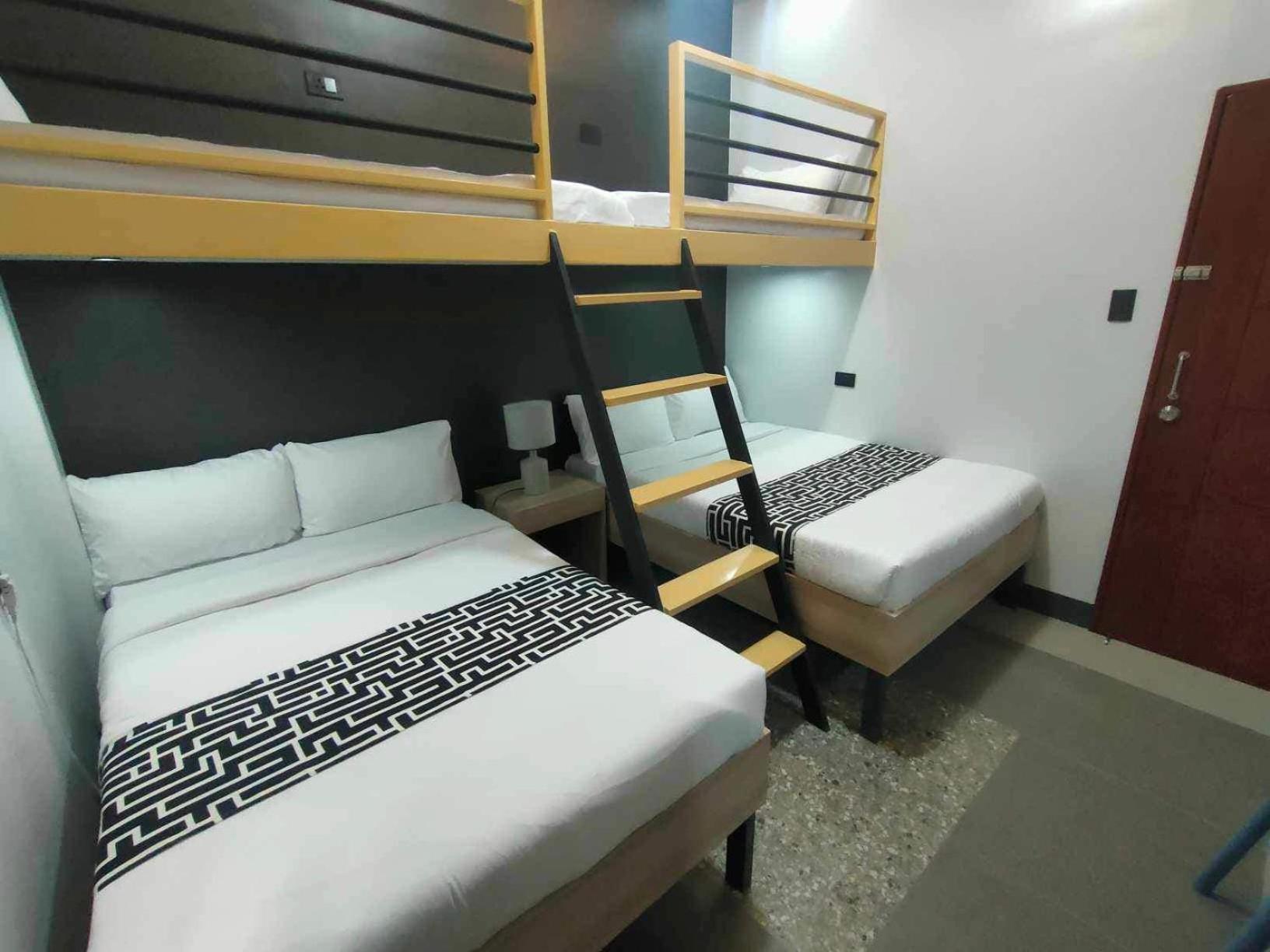 Sands Hotel Nasugbu Ngoại thất bức ảnh